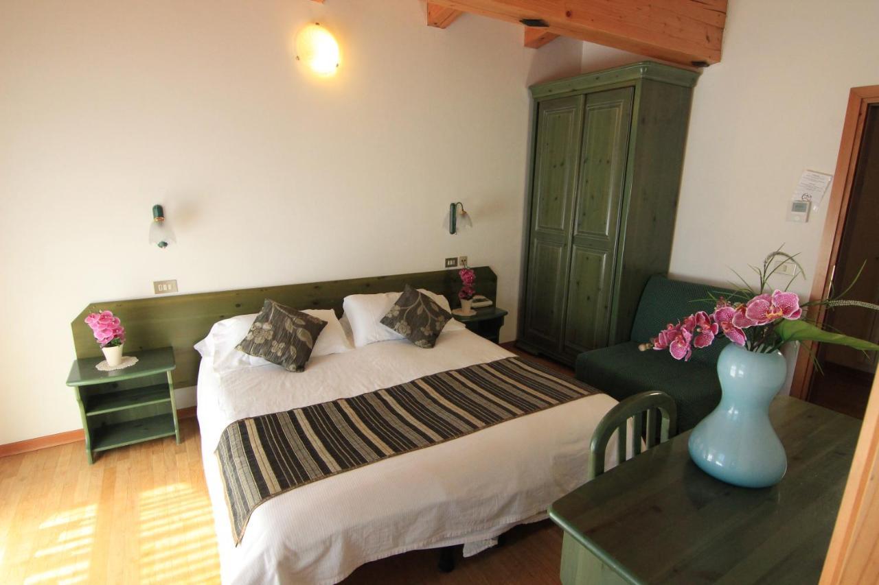 Albergo Ristorante Cacciatori Auronzo di Cadore Dış mekan fotoğraf