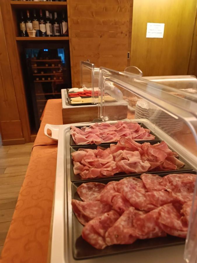 Albergo Ristorante Cacciatori Auronzo di Cadore Dış mekan fotoğraf