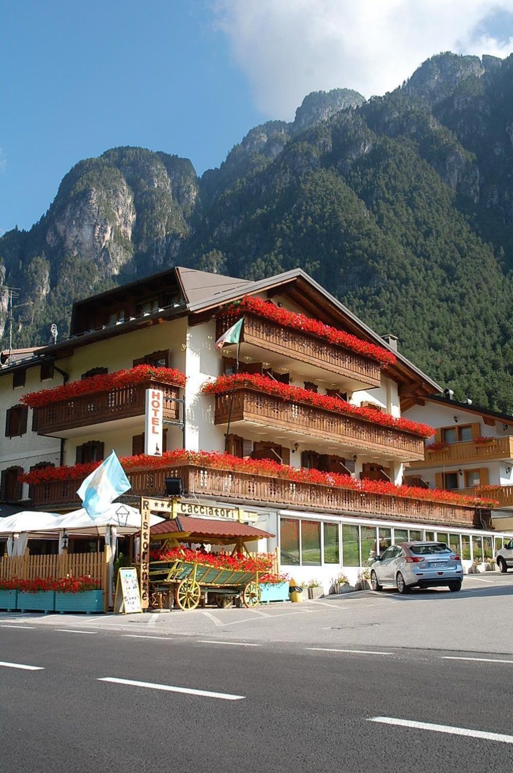 Albergo Ristorante Cacciatori Auronzo di Cadore Dış mekan fotoğraf