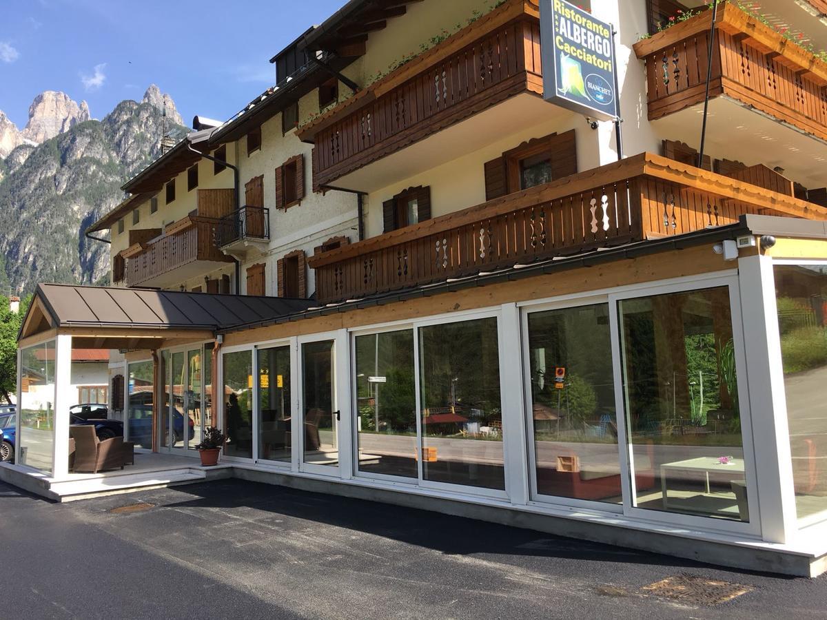 Albergo Ristorante Cacciatori Auronzo di Cadore Dış mekan fotoğraf