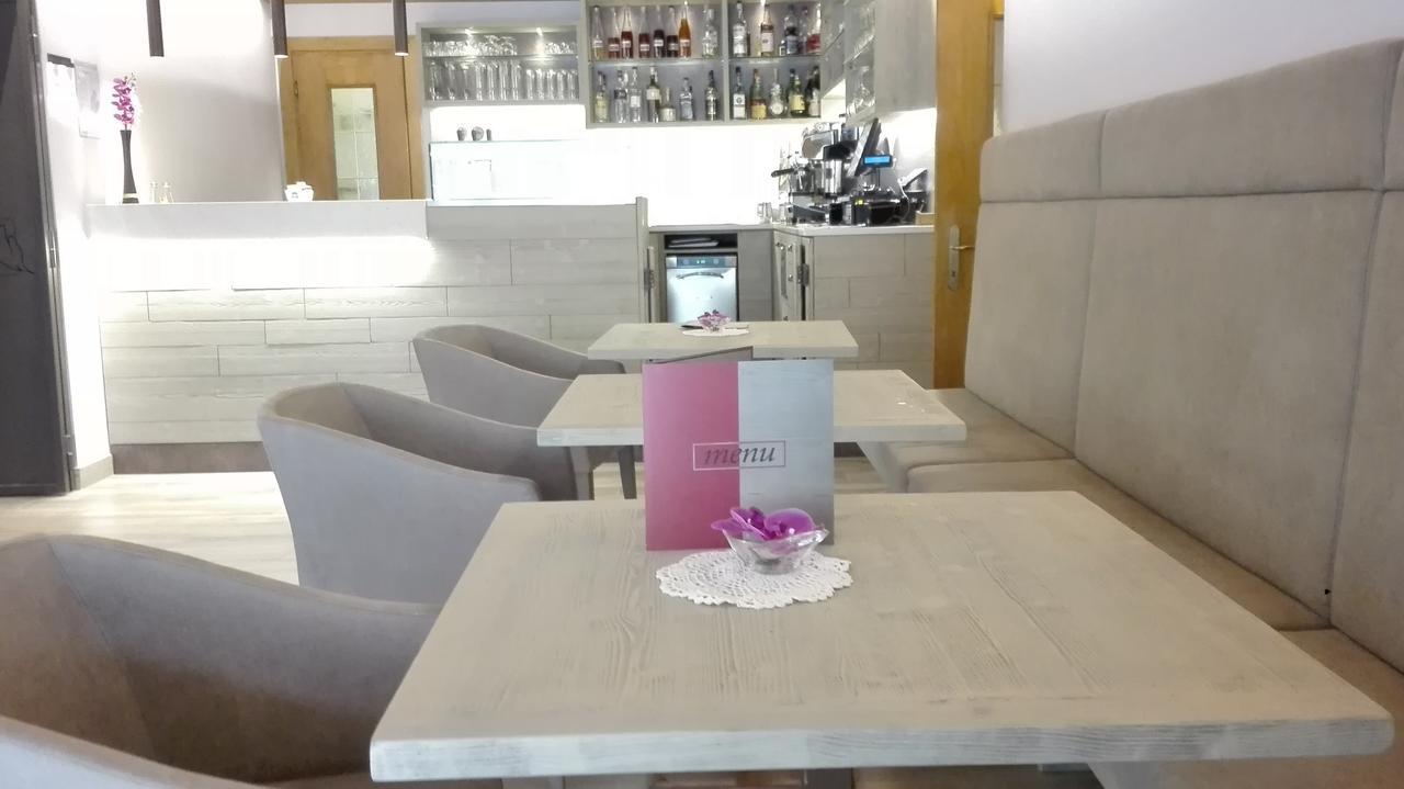 Albergo Ristorante Cacciatori Auronzo di Cadore Dış mekan fotoğraf