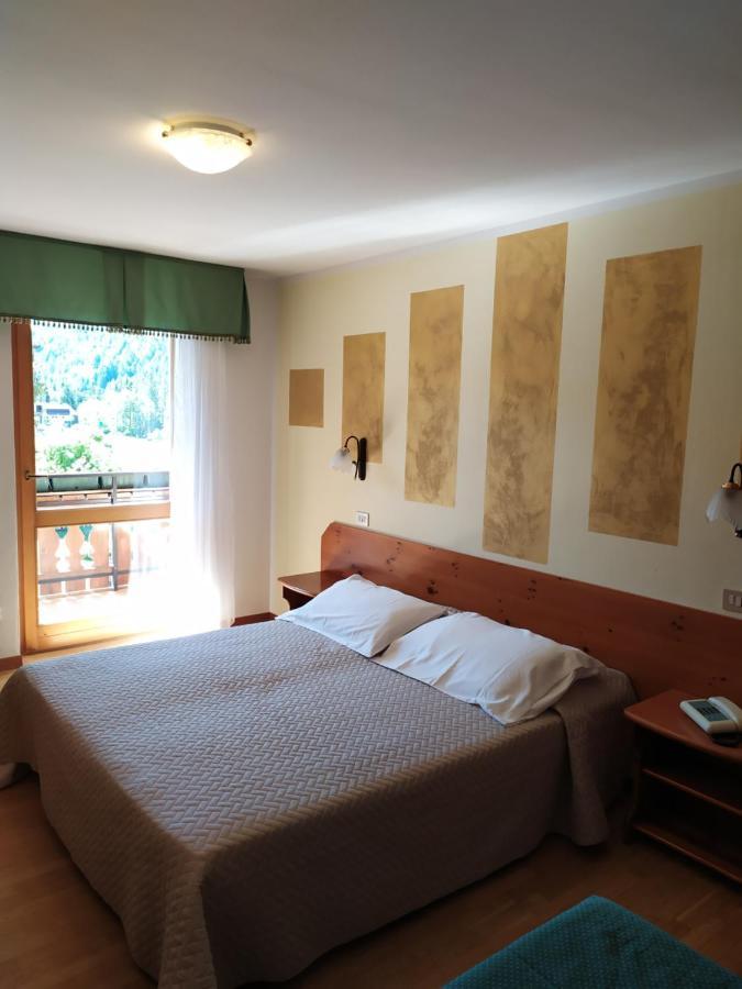 Albergo Ristorante Cacciatori Auronzo di Cadore Dış mekan fotoğraf